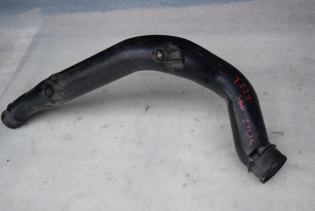 патрубок интеркулера Volvo S60 1 поколение 2004, 2.4 л., дизель, АКПП, седан, 8624887 - фото №1