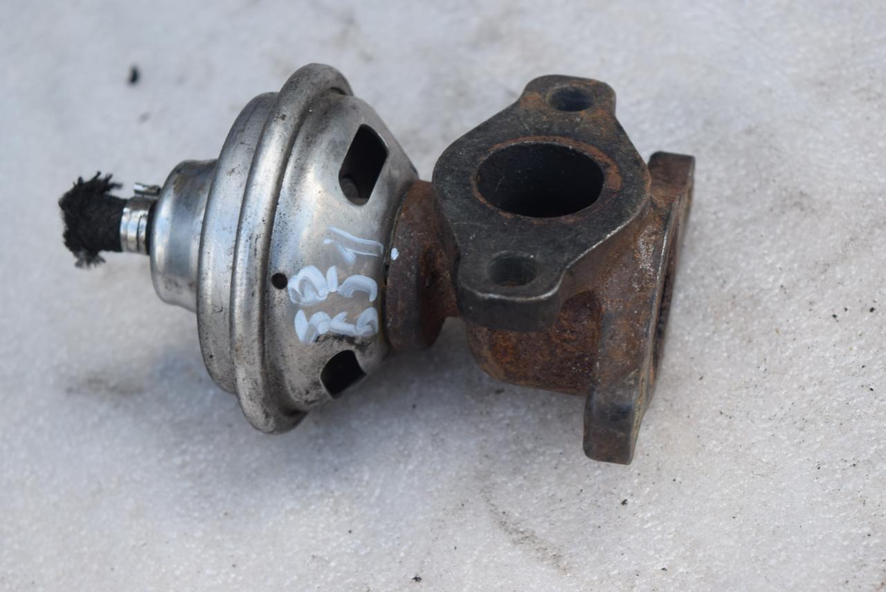 клапан EGR Volkswagen Sharan 1 поколение 1999, 1.9 л., AFN, дизель, МКПП, 028131501E, 72172302 - фото №1