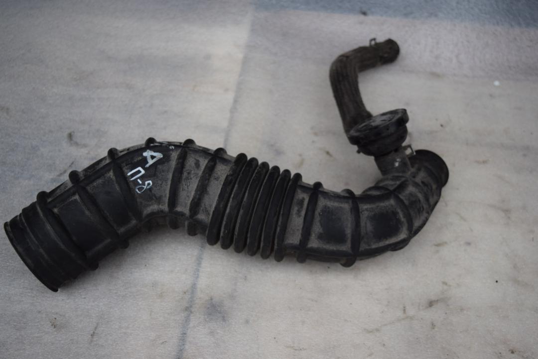 патрубок турбины Kia Cerato 1 поколение 2005, 2.0 л., D4EA, дизель, 281382F500 - фото №1