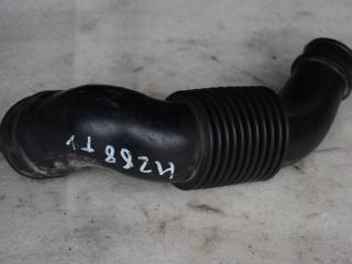 патрубок воздушного фильтра Toyota Yaris XP9 [рестайлинг] 2010, 1.4 л., 1ND-TV, дизель, МКПП, хетчбэк 3 дв., 1788133070