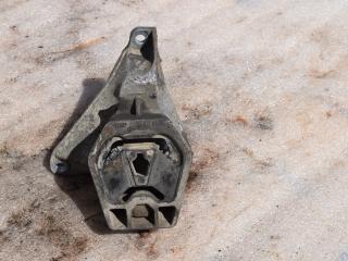 подушка крепления КПП Audi A6 4A/C4 1995, 2.5 л., TDi, AAT, дизель, АКПП, седан, передний привод, 4A0399114D