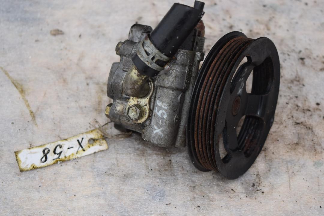 насос гидроусилителя руля Toyota Celica 7 поколение (T230) 1999, 1.8 л., бензин, МКПП, купе - фото №1