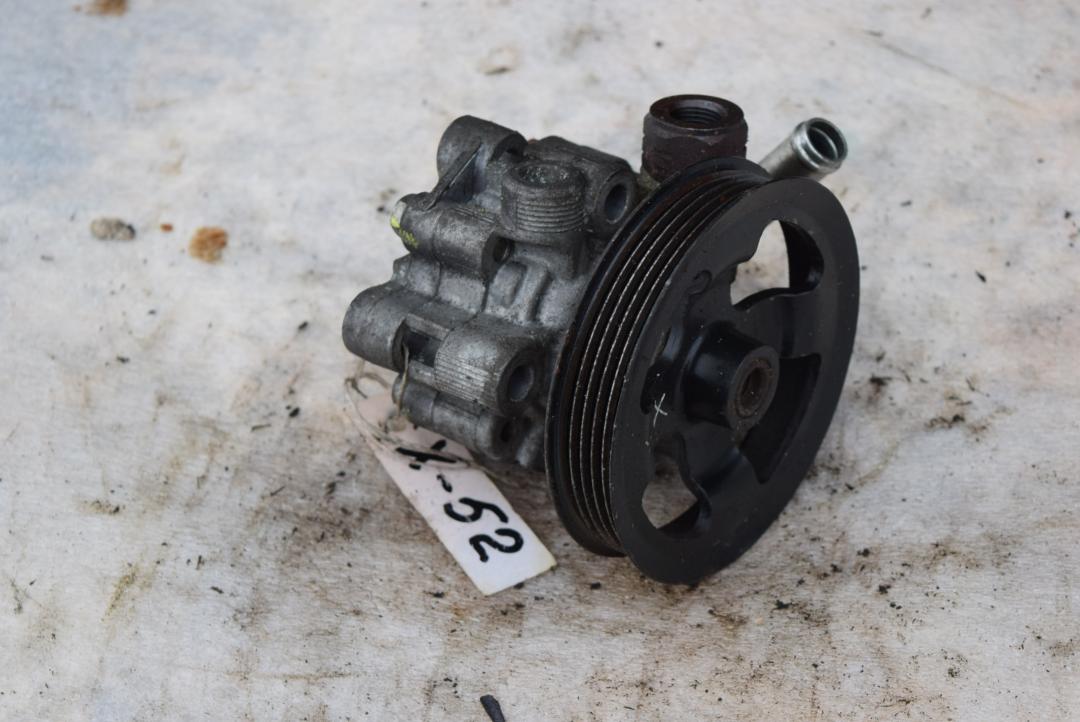 насос гидроусилителя руля Toyota Corolla 9 поколение (E120/E130) 2003, 2.0 л., дизель - фото №1