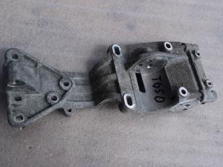 кронштейн генератора Volvo V50 1 поколение [рестайлинг] 2007, 2.4 л., i, B 5244 S5, бензин, АКПП, универсал, 30750940