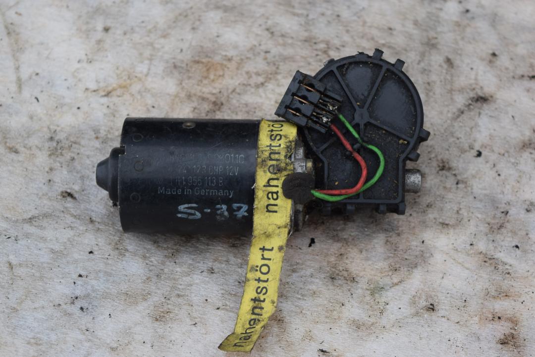 моторчик передних стеклоочистителей (дворников) Volkswagen Jetta 3 поколение 1996, 1.9 л., AFN, дизель, МКПП, седан, 1H1955113B - фото №1