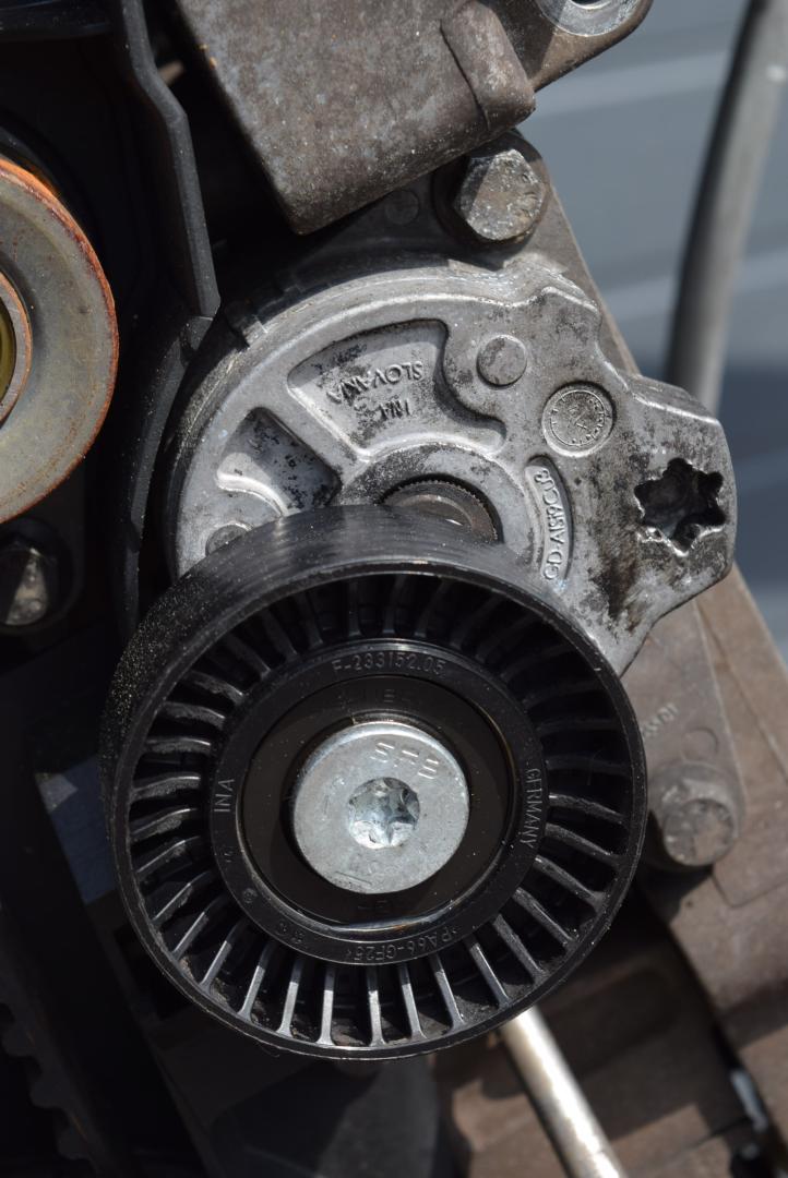 натяжитель Volvo S60 1 поколение 2001, 2.4 л., Ti, B 5244 T3, бензин, АКПП, седан, передний привод - фото №1