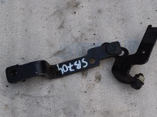 кронштейн генератора Ford Mondeo 2 поколение 1998, 1.8 л., дизель, универсал, 97BB3E722AA