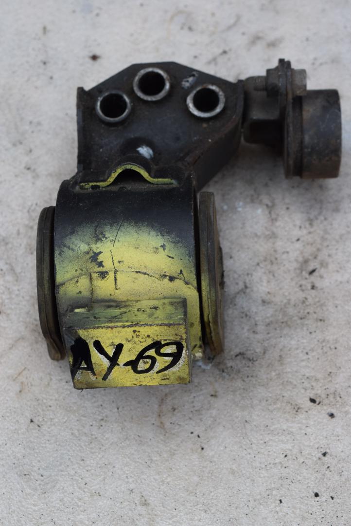 подушка крепления двигателя Hyundai Elantra XD 2000, 1.6 л., бензин, универсал, 2181922010 - фото №1