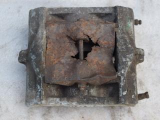 суппорт задний правый Citroen Xantia 1 поколение 1996, 1.8 л., бензин, АКПП, хетчбэк 5 дв.