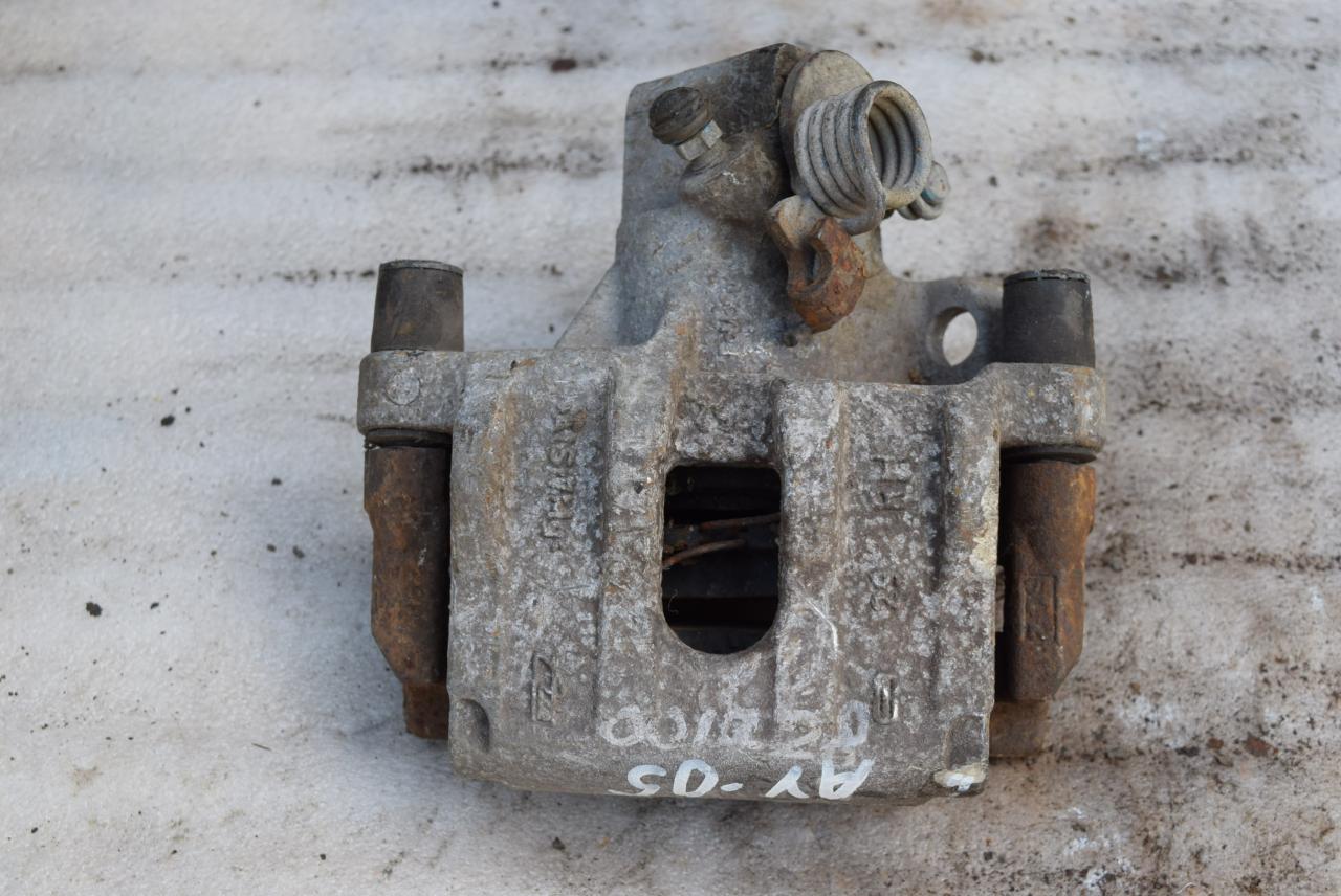 суппорт задний правый Ford C-Max 1 поколение 2003, 1.6 л., дизель, МКПП - фото №1