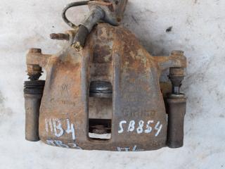 суппорт передний правый Volkswagen Passat B4 1995, 1.8 л., бензин