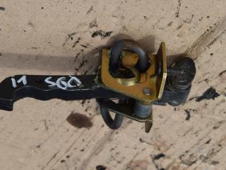 ограничитель открывания двери Volvo S60 1 поколение 2002, 2.4 л., B 5244 S, бензин, МКПП, седан, передний привод