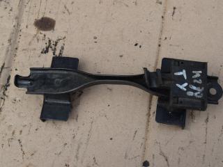 крепление аккумулятора Toyota Yaris XP9 2007, 1.4 л., D-4D, 1ND-TV, дизель, МКПП, хетчбэк 5 дв.