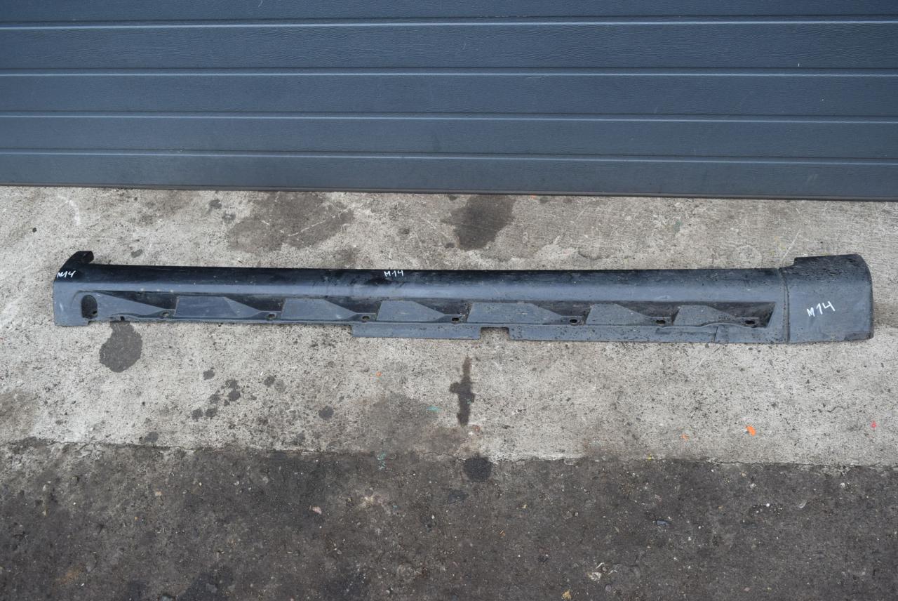 накладка на порог Volvo V70 2 поколение 2004, 2.4 л., D5, D 5244 T, дизель, АКПП, универсал, передний привод - фото №1