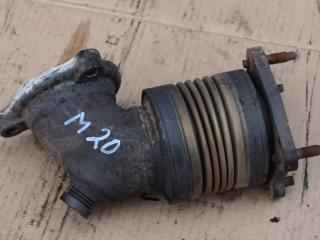 труба приемная глушителя Volvo V40 1 поколение [2-й рестайлинг] 2004, 2.0 л., Ti, B 4204 T, бензин, МКПП, универсал, передний привод