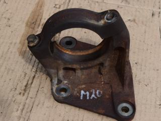 кронштейн полуоси Volvo V40 1 поколение [2-й рестайлинг] 2004, 2.0 л., Ti, B 4204 T, бензин, МКПП, универсал, передний привод, 9163955