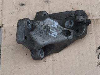 кронштейн двигателя Volvo V70 2 поколение 2004, 2.4 л., D5, D 5244 T, дизель, АКПП, универсал, передний привод, 8634123