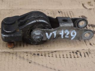 подушка крепления КПП Volvo V70 2 поколение 2000, 2.4 л., i, B 5244 S, бензин, МКПП, седан, 9445335