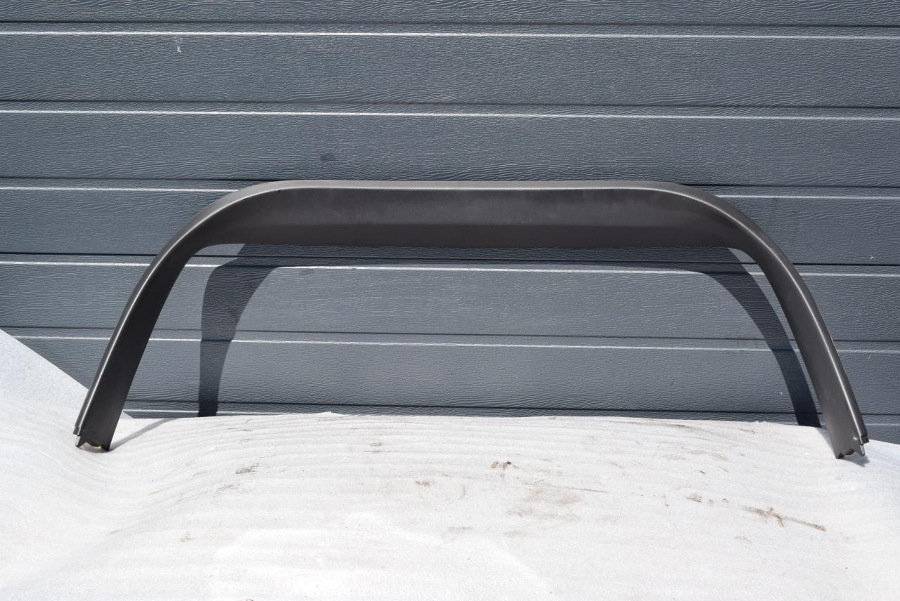 обшивка крышки багажника Volvo V70 2 поколение 2004, 2.4 л., D5, D 5244 T, дизель, АКПП, универсал, передний привод, 1882 - фото №1