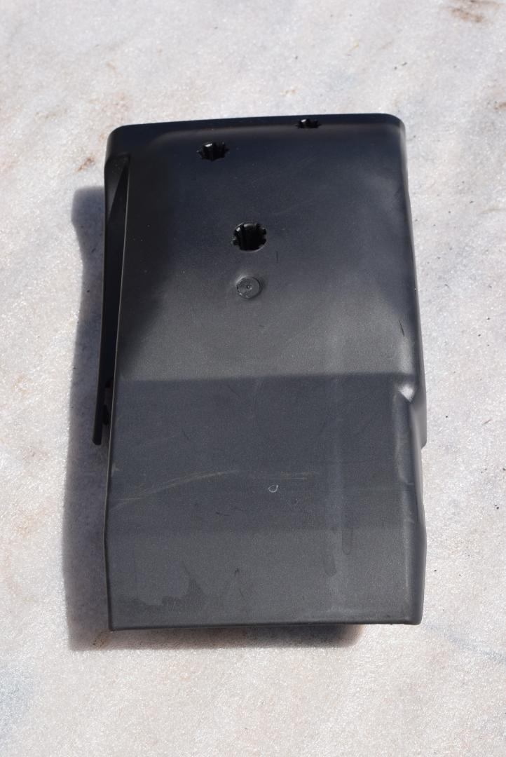 кожух рулевой колонки Volvo V70 2 поколение 2004, 2.4 л., D5, D 5244 T, дизель, АКПП, универсал, передний привод, 3409335 - фото №1