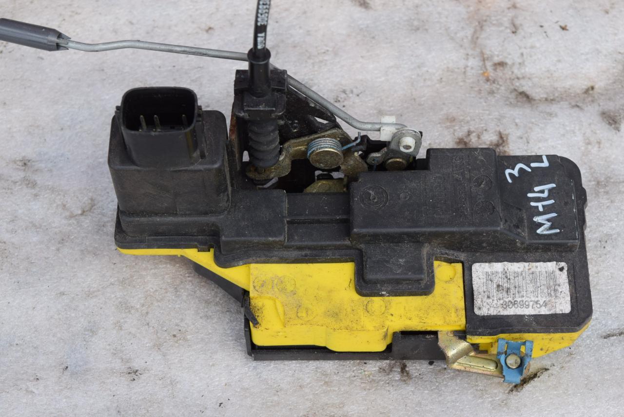 замок двери задней левой Volvo V70 2 поколение 2004, 2.4 л., D5, D 5244 T, дизель, АКПП, универсал, передний привод, 30699754 - фото №1