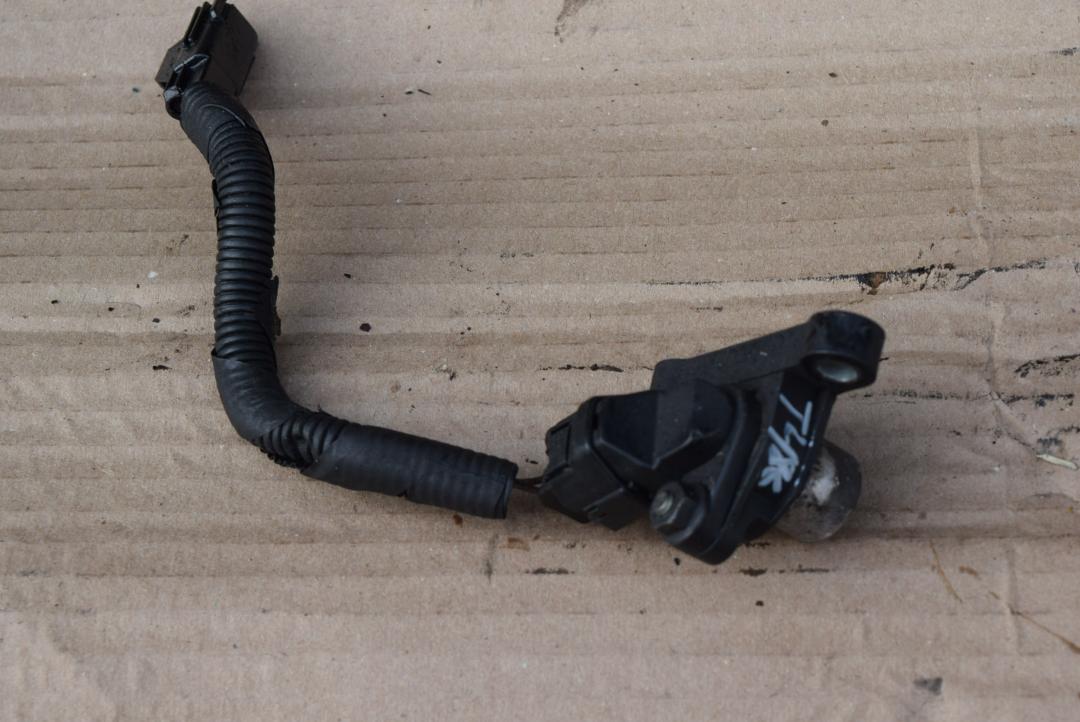 датчик коленвала Volvo S80 2 поколение 2008, 2.4 л., D 5244 T5, дизель, АКПП, седан, 30637803 - фото №1