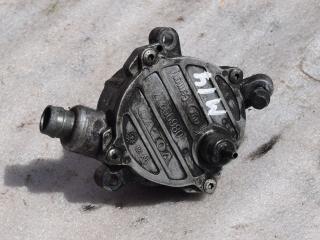 насос вакуумный Volvo V70 2 поколение 2004, 2.4 л., D5, D 5244 T, дизель, АКПП, универсал, передний привод, 08699237