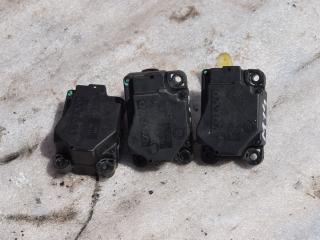 моторчик заслонки печки Volvo V40 1 поколение [2-й рестайлинг] 2004, 2.0 л., Ti, B 4204 T, бензин, МКПП, универсал, передний привод, 30876510TL, 30876510ECC, 30876510TR