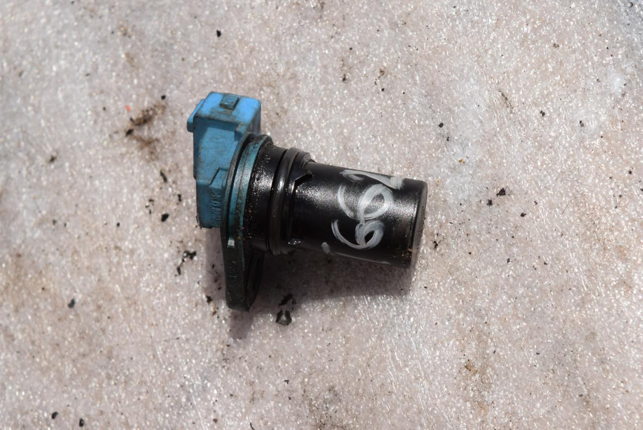 датчик распредвала Volvo C30 1 поколение 2006, 1.6 л., i, B 4164 S3, бензин, МКПП, YS6A12K073AB - фото №1