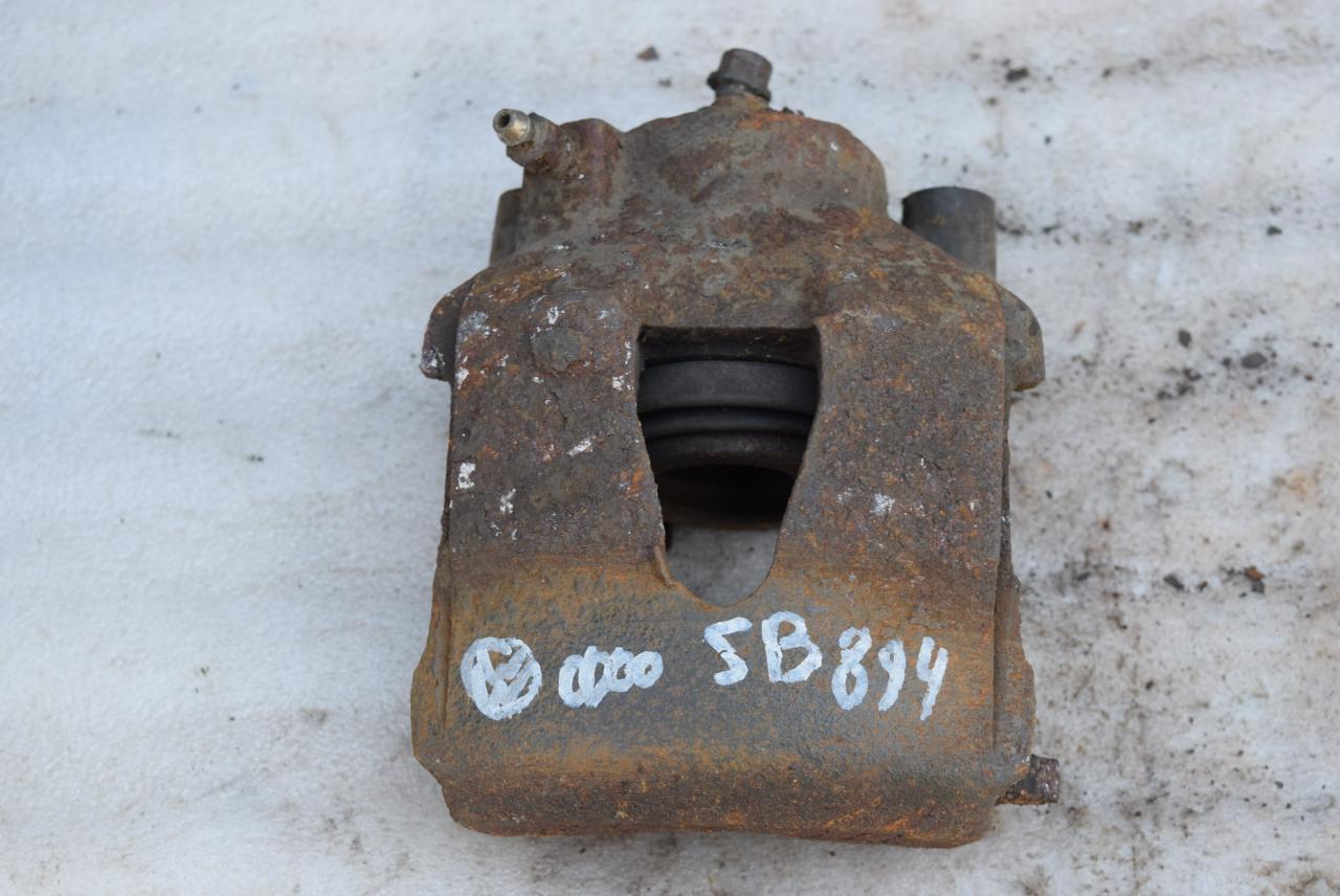 суппорт передний правый Volkswagen Golf 4 поколение 1998, 1.9 л., SDi, дизель, МКПП, хетчбэк 5 дв. - фото №1