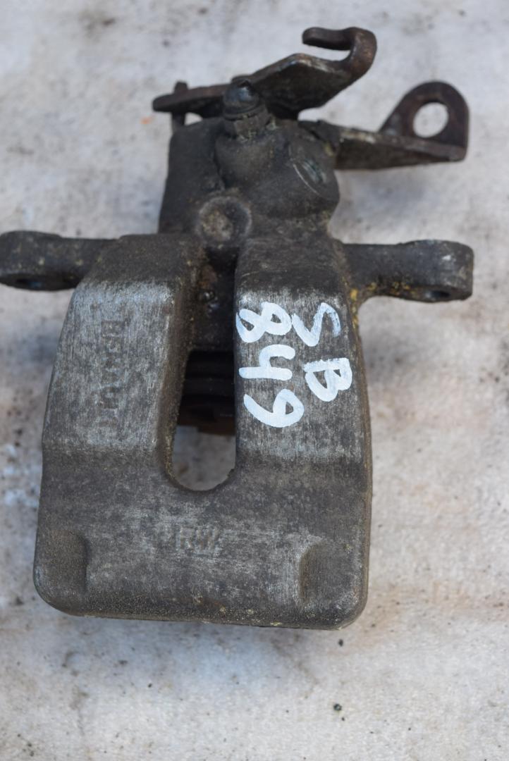 суппорт задний правый Renault Scenic 2 поколение 2006, 1.9 л., дизель - фото №1