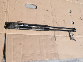 амортизатор крышки багажника (3-5 двери) Volkswagen Polo 4 поколение 2003, 1.9 л., дизель, хетчбэк 5 дв., 6Q0823359C