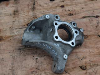 кулак поворотный правый Volvo V40 2 поколение 2016, 2.0 л., дизель, АКПП, универсал, правый руль, 31387651