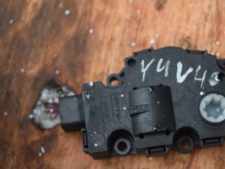 моторчик заслонки печки Volvo V40 2 поколение 2016, 2.0 л., дизель, АКПП, универсал, правый руль, 19E616AA