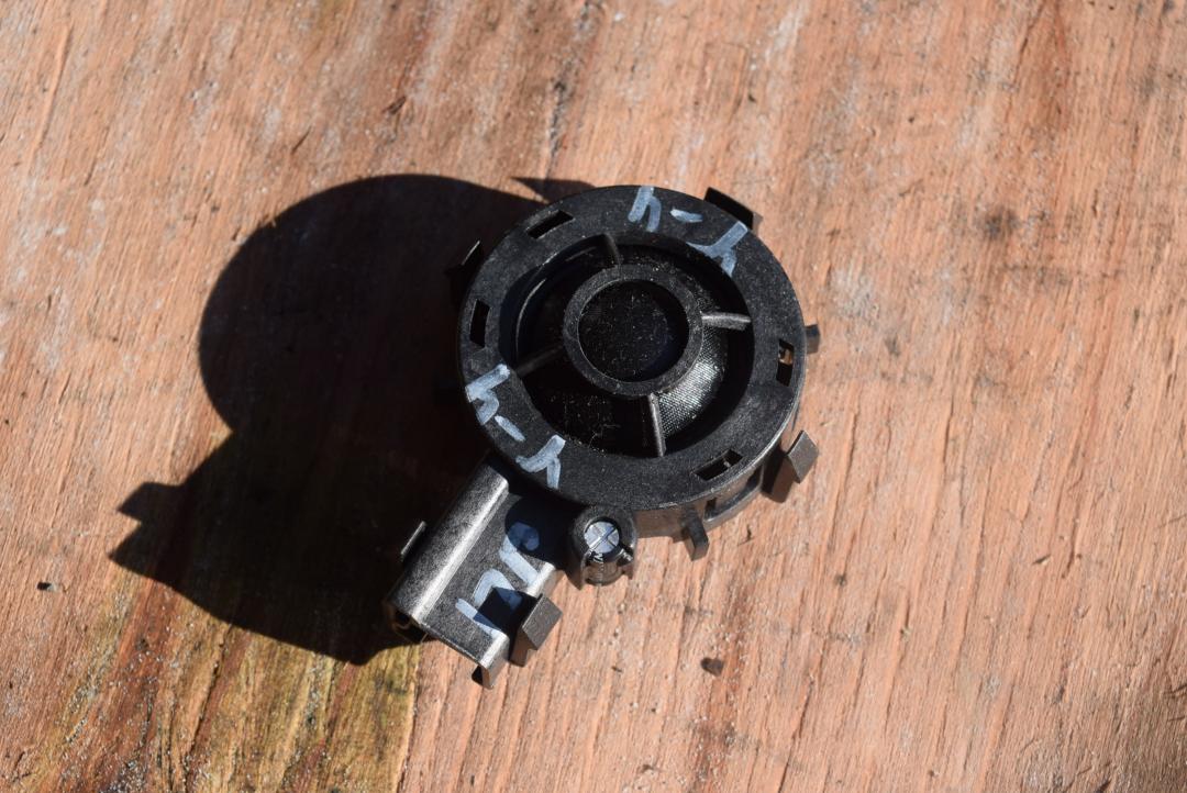 динамик Volvo V40 2 поколение 2016, 2.0 л., дизель, АКПП, универсал, правый руль, 31384748 - фото №1