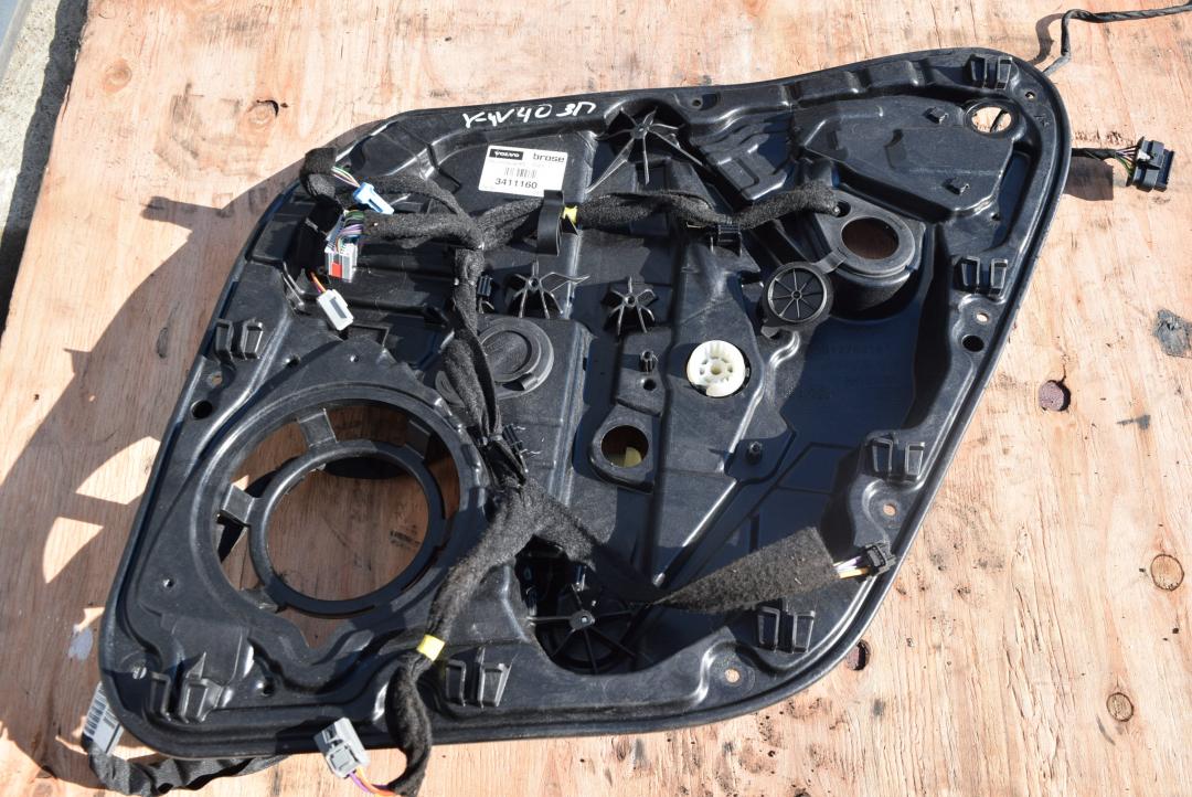 стеклоподъемник задний правый Volvo V40 2 поколение 2016, 2.0 л., дизель, АКПП, универсал, правый руль, 3411160, 31276218 - фото №1