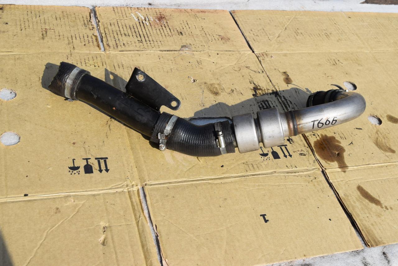 патрубок интеркулера Volvo S60 2 поколение 2012, 1.6 л., Ti, B 4164 T3, бензин, АКПП, седан, передний привод - фото №1