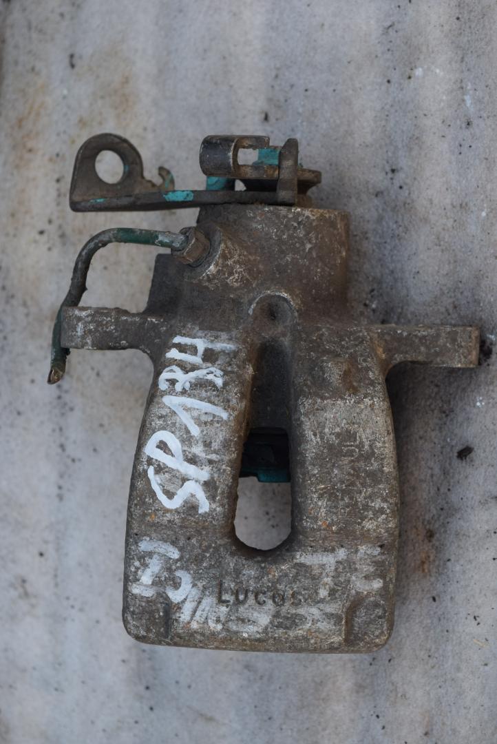 суппорт задний левый Renault Scenic 1 поколение 1998, 1.9 л., дизель - фото №1