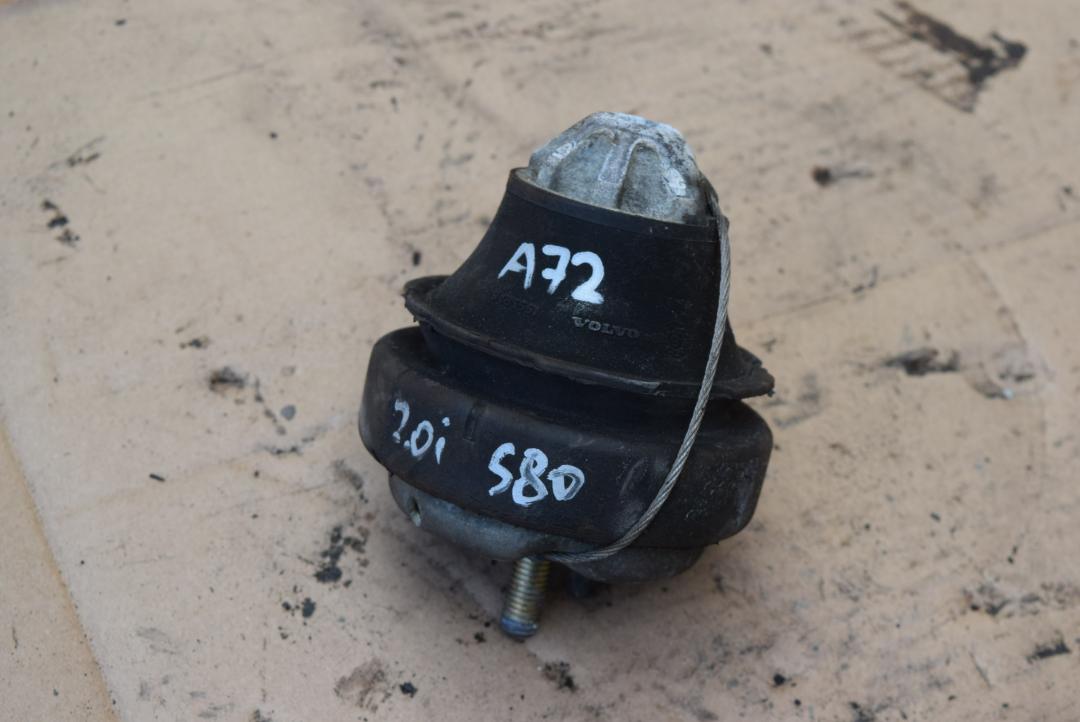 подушка крепления двигателя Volvo S60 1 поколение 2002, 2.4 л., B 5244 S, бензин, МКПП, седан, передний привод, 9485551 - фото №1