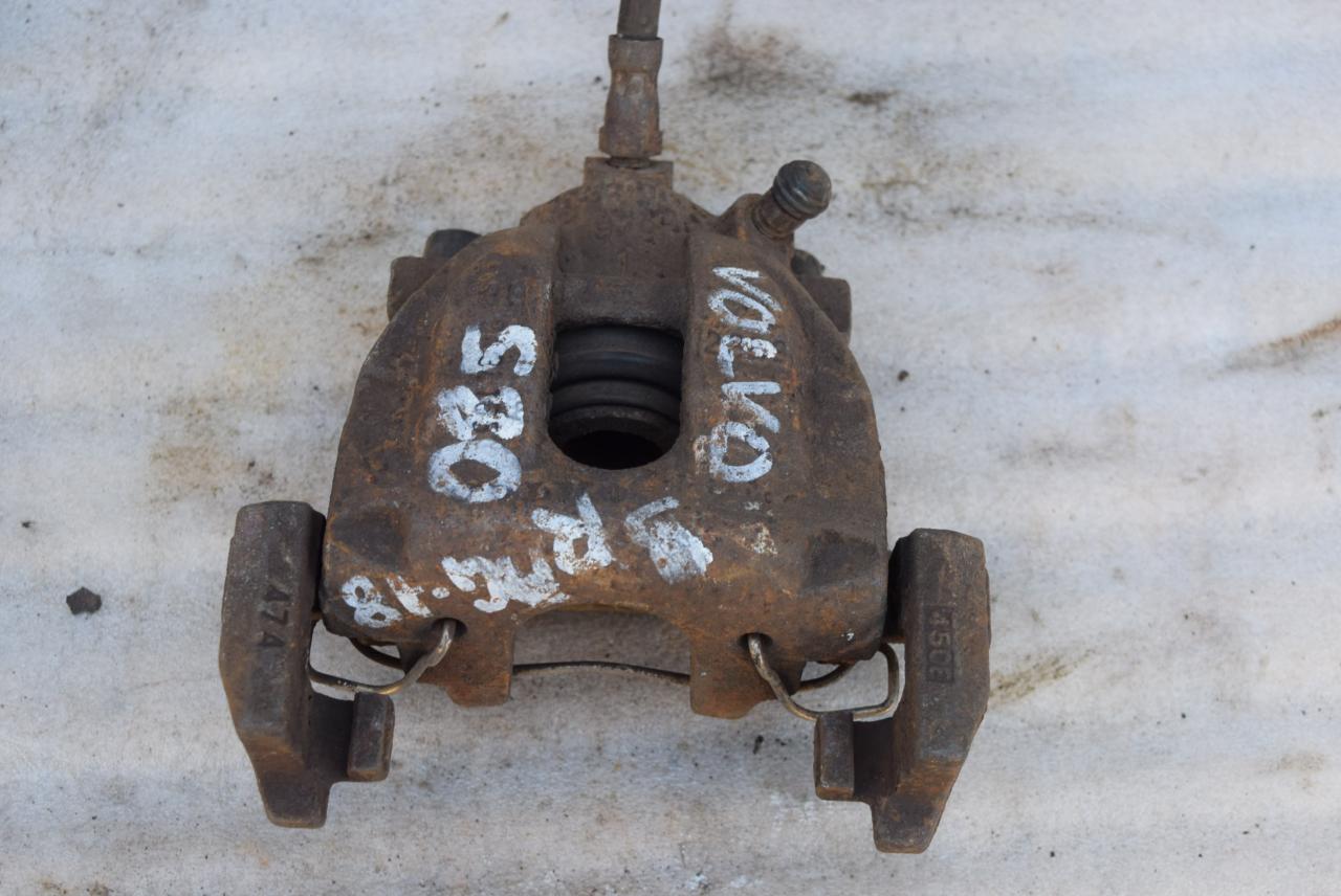 суппорт задний левый Volvo S80 1 поколение 2000, 2.5 л., D 5252 T, дизель, МКПП, седан - фото №1