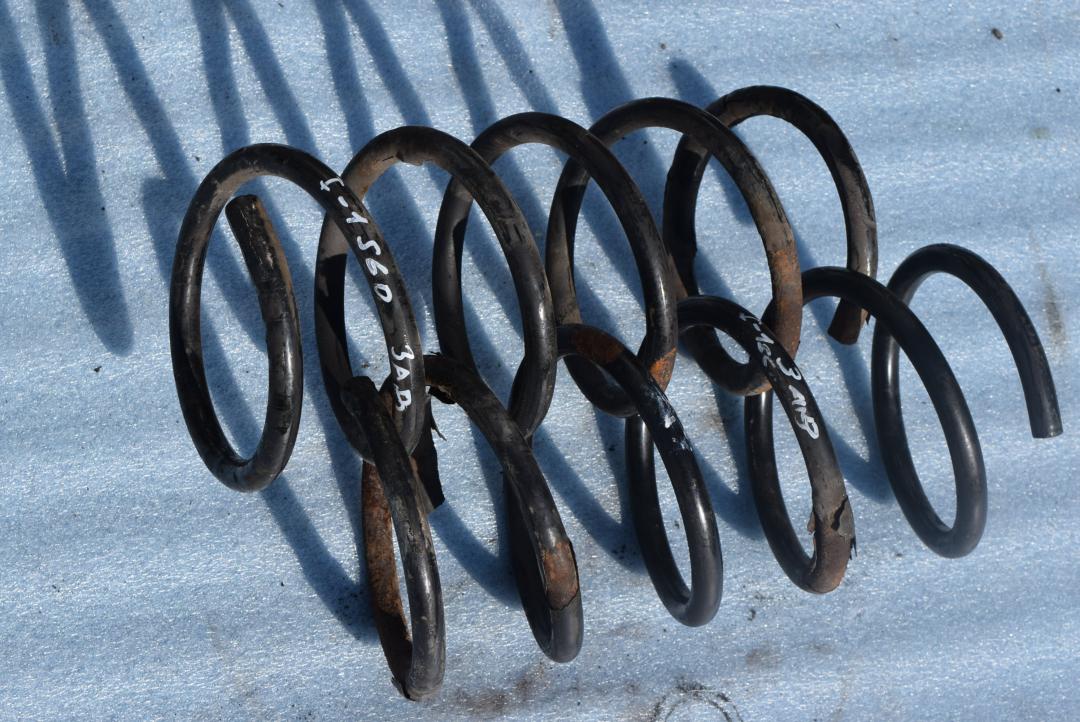 пружина задняя Volvo S60 1 поколение 2002, 2.4 л., B 5244 S, бензин, МКПП, седан, передний привод, 30760510 - фото №1