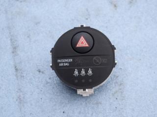 кнопка аварийной сигнализации Toyota Yaris XP130 2014, 1.4 л., D-4D, 1ND-TV, дизель, МКПП, хетчбэк 5 дв., передний привод, правый руль, 839500D050