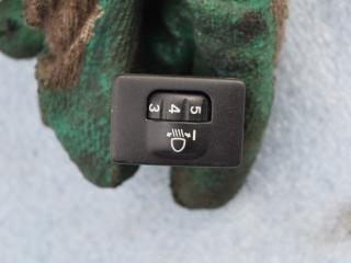 кнопка корректора фар Toyota Yaris XP130 2014, 1.4 л., D-4D, 1ND-TV, дизель, МКПП, хетчбэк 5 дв., передний привод, правый руль