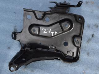 полка аккумулятора Toyota Yaris XP130 2014, 1.4 л., D-4D, 1ND-TV, дизель, МКПП, хетчбэк 5 дв., передний привод, правый руль