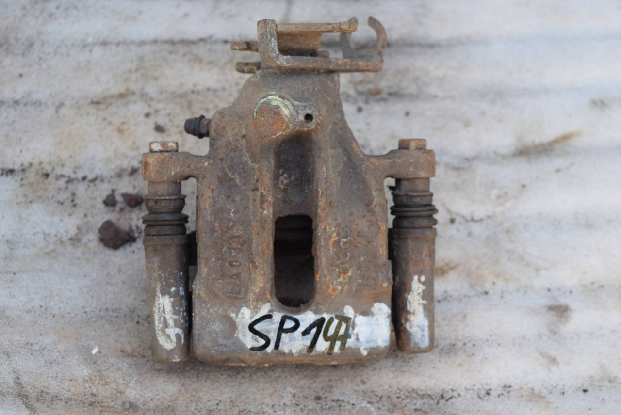 суппорт задний левый Volvo V40 1 поколение 1996, 1.9 л., дизель, МКПП, универсал - фото №1