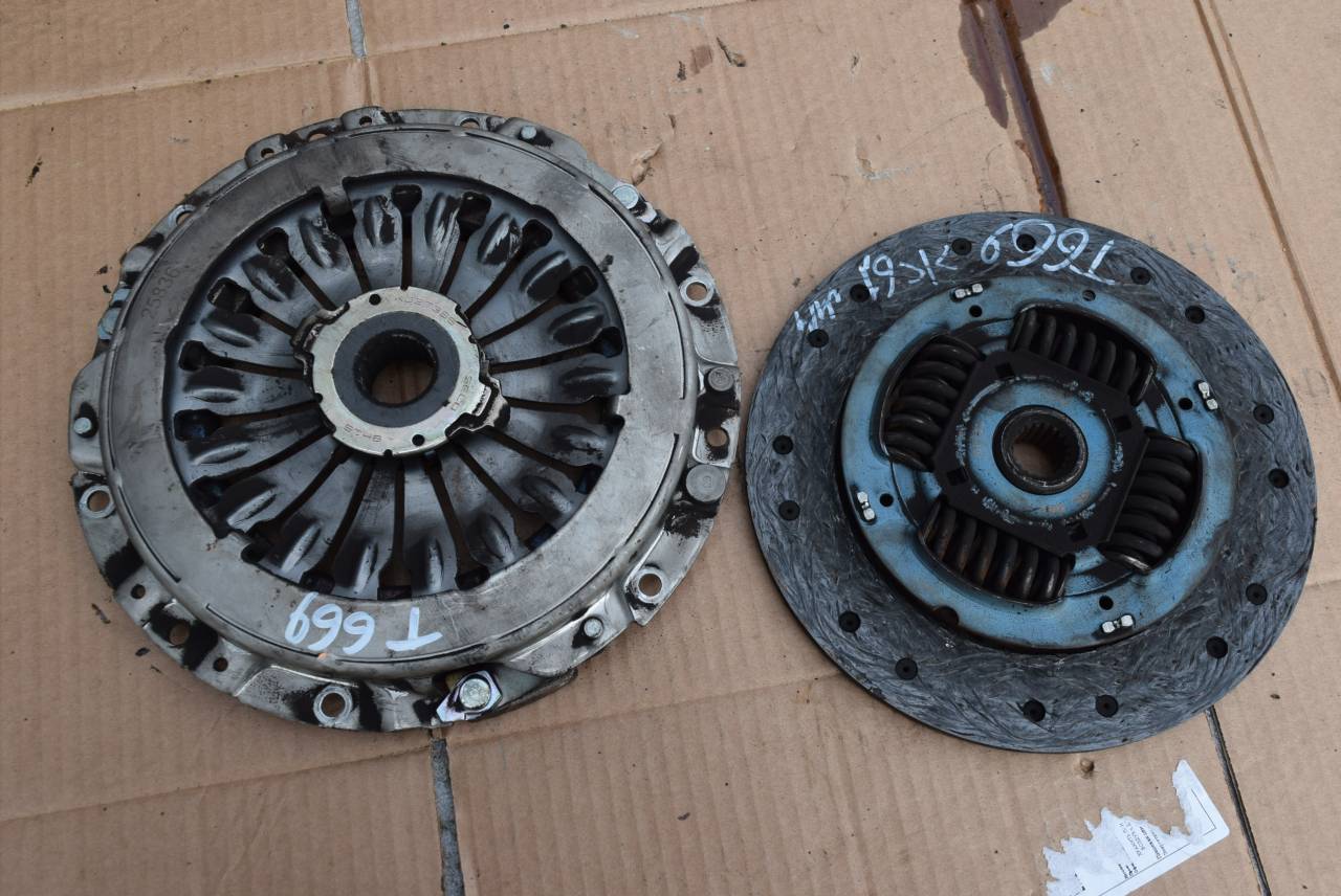 корзина сцепления Hyundai Trajet 1 поколение 2003, 2.0 л., CRDi, D4EA, дизель, МКПП, передний привод - фото №1