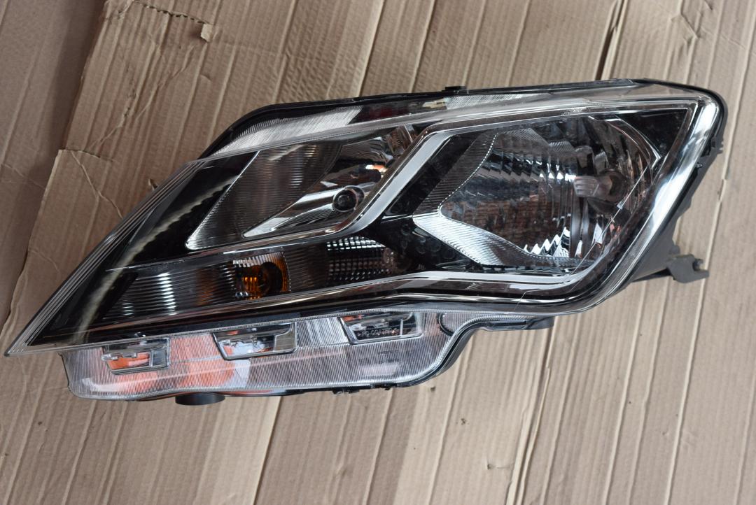 фара левая SEAT Toledo 4 поколение 2014, МКПП, хетчбэк 5 дв., 6JB941015 - фото №1
