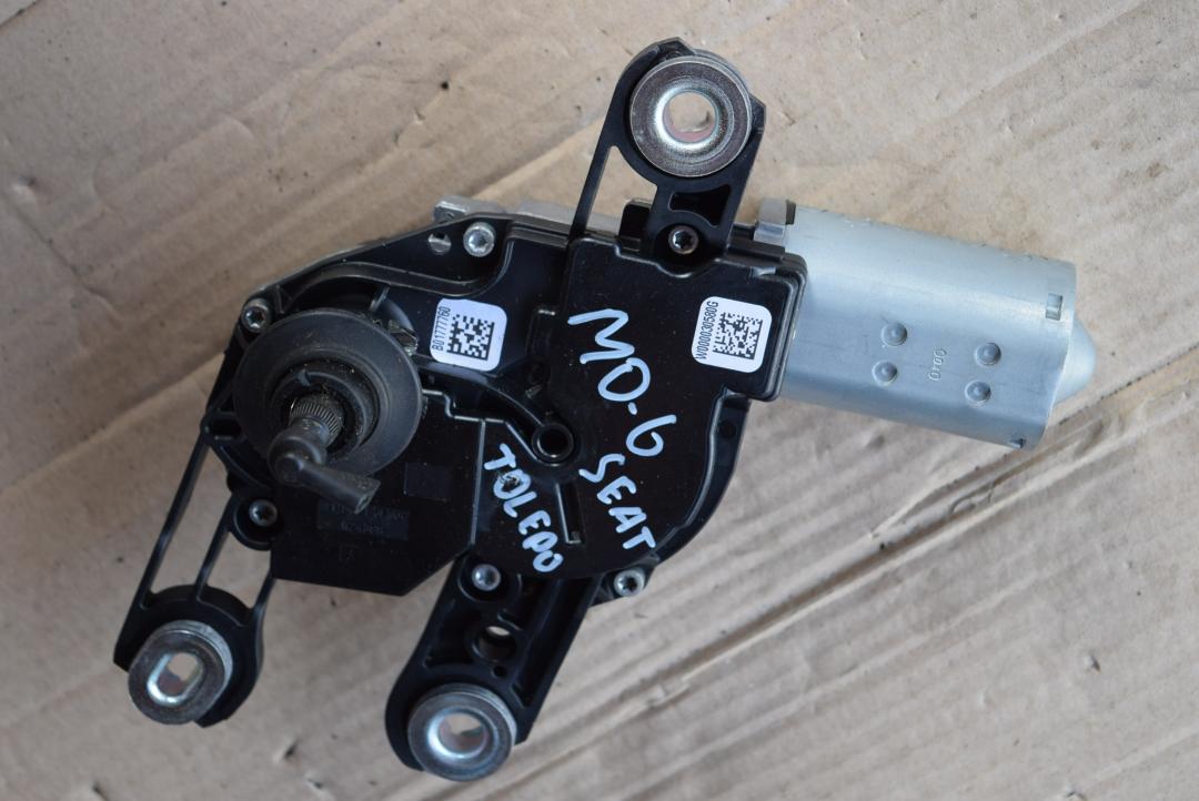 моторчик заднего стеклоочистителя (дворника) SEAT Toledo 4 поколение 2014, МКПП, хетчбэк 5 дв., 5E5955711 - фото №1