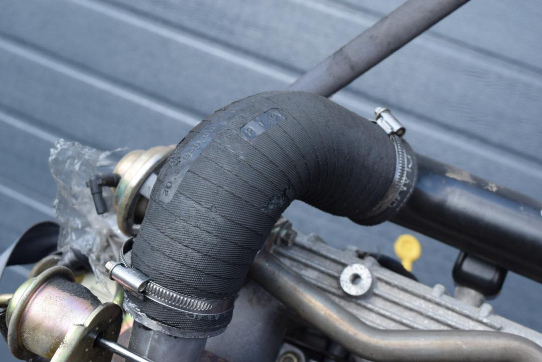 патрубок интеркулера Chrysler Voyager 3 поколение 1999, 2.5 л., дизель, МКПП, минивэн, 04612532 - фото №1