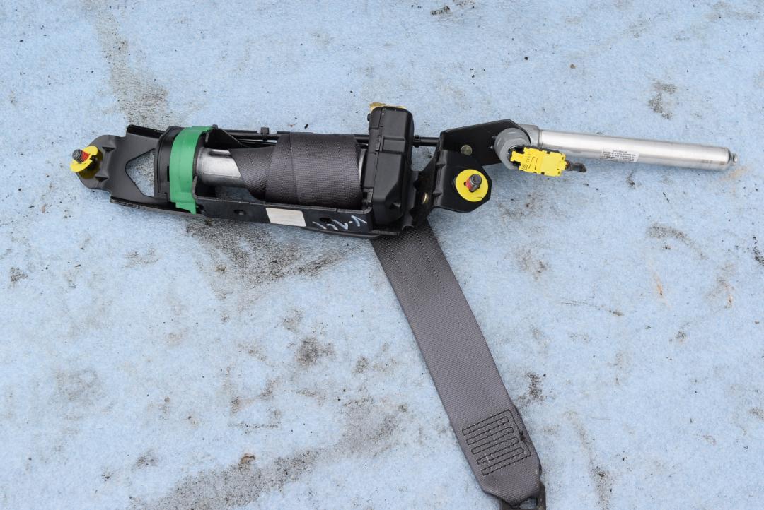 ремень безопасности Volvo S80 1 поколение 2001, 2.4 л., B 5244 S, бензин, МКПП, синий, седан, 39966466, 9476735 - фото №1